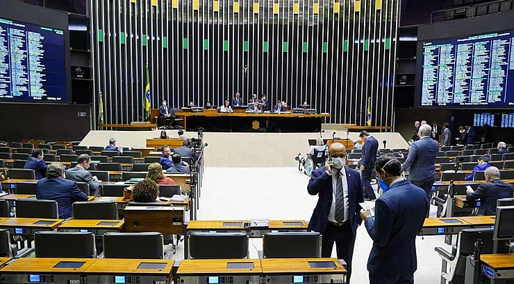 Orçamento anual intensifica tensões políticas